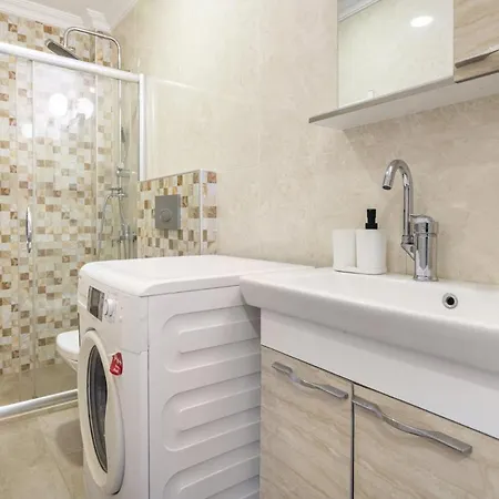 Apartment Refreshing In Beyoglu Istanbul